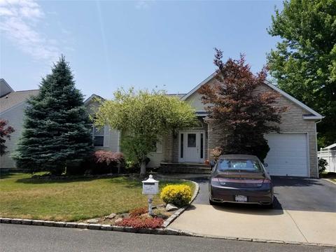 2875 Dirheim Ave, Cincinnati, OH 45211 photo 1