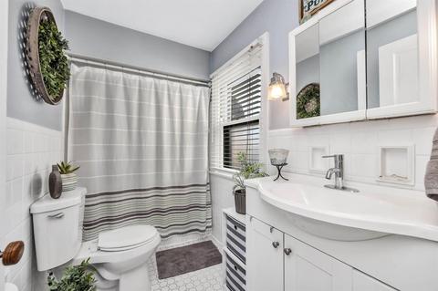 3449 Cheviot Ave, Cincinnati, OH 45211 photo 9