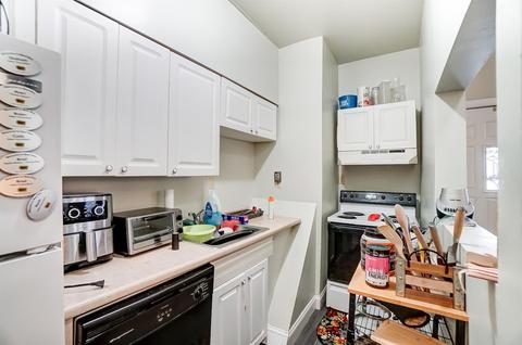 209 Emming St, Cincinnati, OH 45219 photo 8