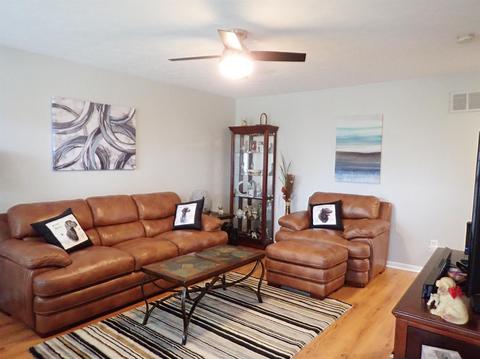 310 Mcdaniels Ln, Springboro, OH 45066 photo 3