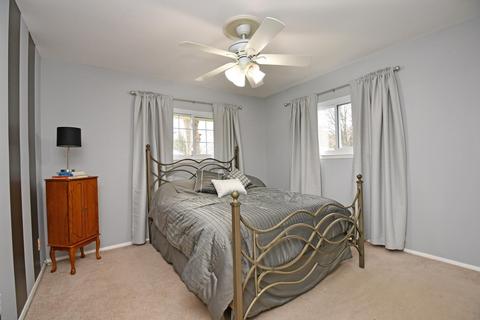 8575 Cavalier Dr, Cincinnati, OH 45231 photo 14