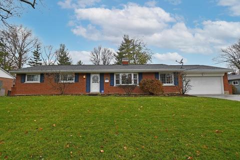 8575 Cavalier Dr, Cincinnati, OH 45231 photo 1