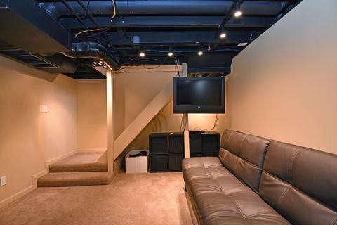 8575 Cavalier Dr, Cincinnati, OH 45231 photo 18
