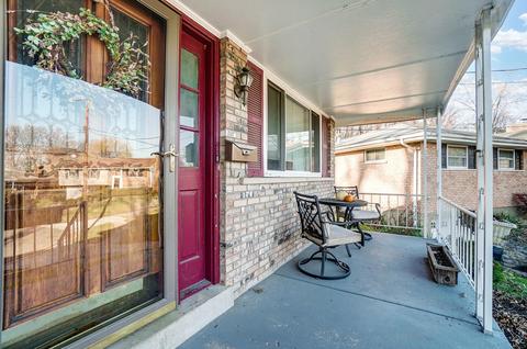 299 Beechridge Dr, Cincinnati, OH 45216 photo 4