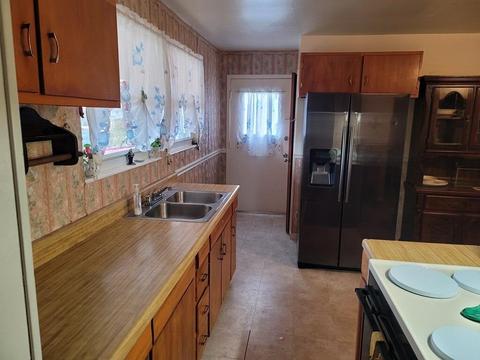 683 Fairborn Rd, Forest Park, OH 45240 photo 6