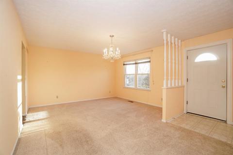 3355 Braewood Dr, Evendale, OH 45241 photo 2
