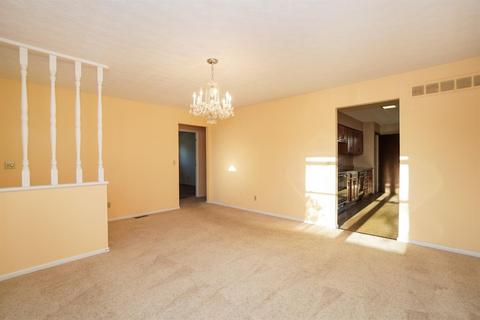 3355 Braewood Dr, Evendale, OH 45241 photo 3