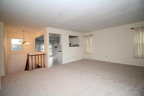 7990 Timberbreak Dr, Cincinnati, OH 45249 photo 4