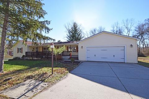 855 Carol Dr, Cincinnati, OH 45245 photo 1