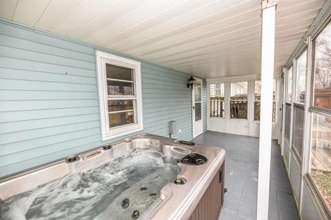 4392 Aicholtz Rd, Cincinnati, OH 45245 photo 23