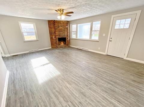 3956 Pharo Dr, Cincinnati, OH 45245 photo 4