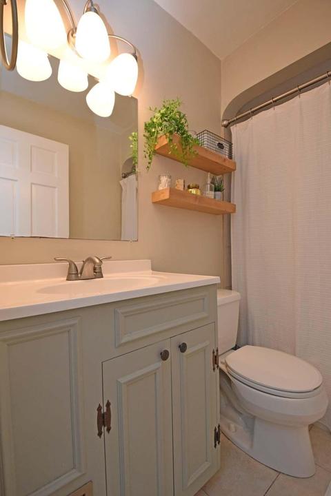 8455 Pine Rd, Cincinnati, OH 45236 photo 12
