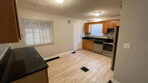 1141 Madeleine Cir, Cincinnati, OH 45231 photo 9