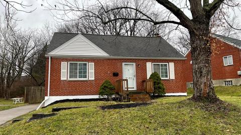1141 Madeleine Cir, Cincinnati, OH 45231 photo 1
