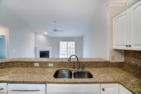 6836 Summit Lake Dr, Cincinnati, OH 45247 photo 9