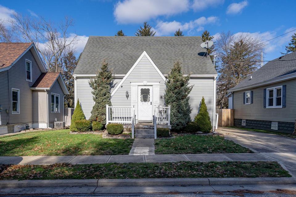 50 Cook, Lawrenceburg, IN 47025 39 Photos MLS 1725955 Movoto