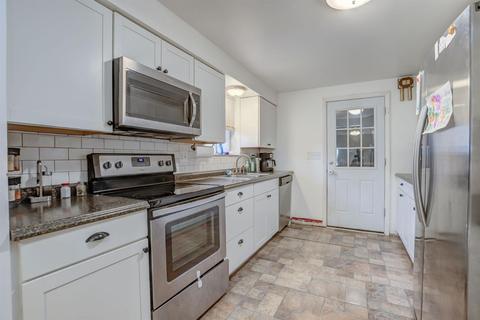 523 Auxier Dr, Cincinnati, OH 45244 photo 7
