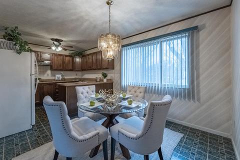 2310 Magdalena Dr, Cincinnati, OH 45231 photo 8