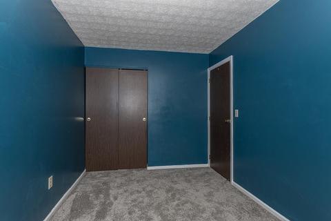 2310 Magdalena Dr, Cincinnati, OH 45231 photo 14