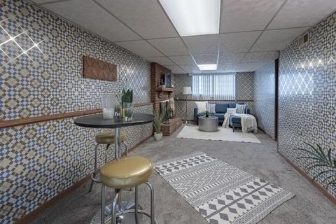 2310 Magdalena Dr, Cincinnati, OH 45231 photo 18