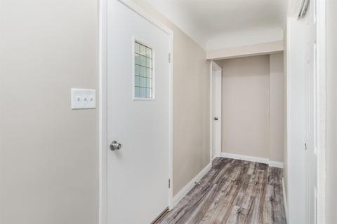 523 Iris Ln, Cincinnati, OH 45255 photo 6