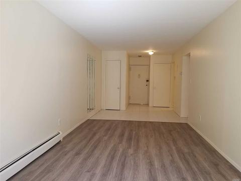523 Iris Ln, Cincinnati, OH 45255 photo 4
