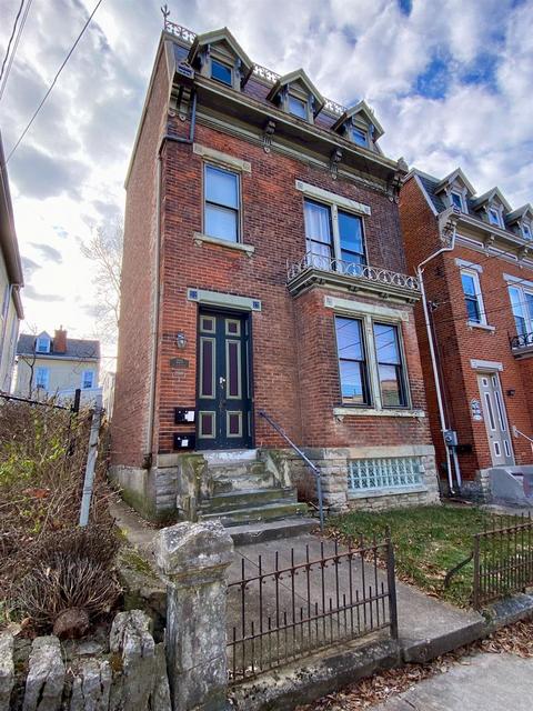 223 University Ave, Cincinnati, OH 45219 photo 2