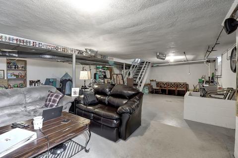 923 Garnoa Dr, Cincinnati, OH 45231 photo 25