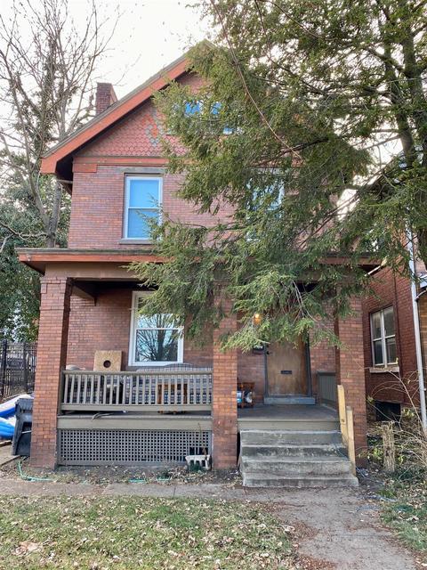 321 University Ave, Cincinnati, OH 45219 photo 2