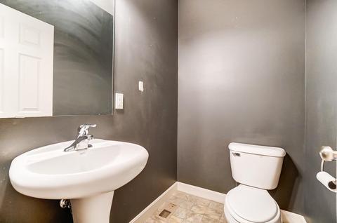2404 Bluffcrest Ln, Cincinnati, OH 45238 photo 5