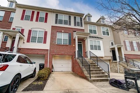 2404 Bluffcrest Ln, Cincinnati, OH 45238 photo 1