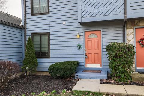 1059 Crisfield Dr, Cincinnati, OH 45245 photo 3