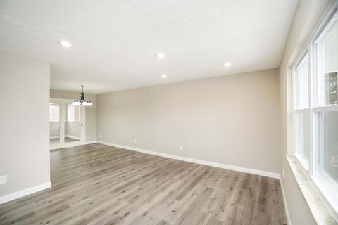 1834 Forester Dr, Cincinnati, OH 45240 photo 7