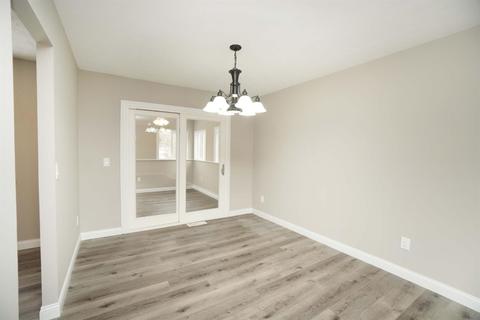 1834 Forester Dr, Cincinnati, OH 45240 photo 11