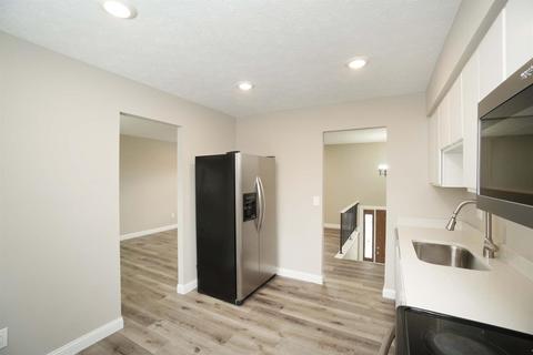 1834 Forester Dr, Cincinnati, OH 45240 photo 15