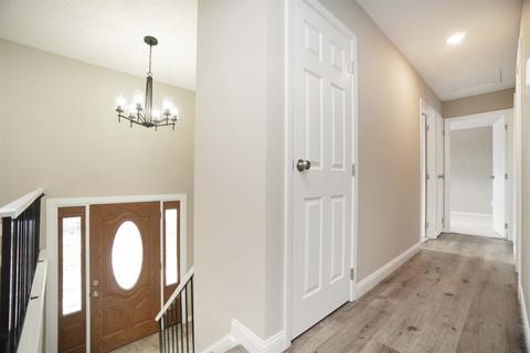 1834 Forester Dr, Cincinnati, OH 45240 photo 5