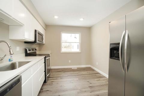 1834 Forester Dr, Cincinnati, OH 45240 photo 12