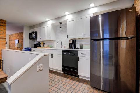 413 Milton St #2, Cincinnati, OH 45202 photo 19
