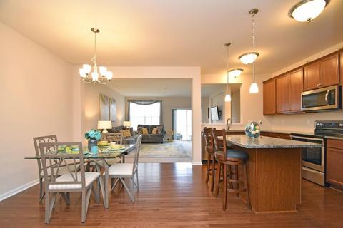 910 Misty Stream Dr, Cincinnati, OH 45231 photo 9