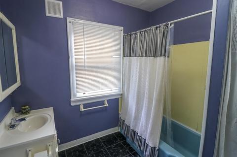 8213 St Clair Ave, Cincinnati, OH 45236 photo 32