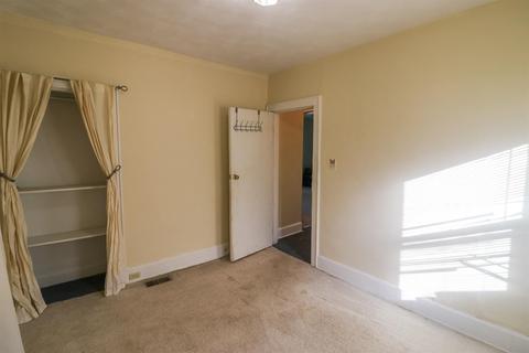 8213 St Clair Ave, Cincinnati, OH 45236 photo 27