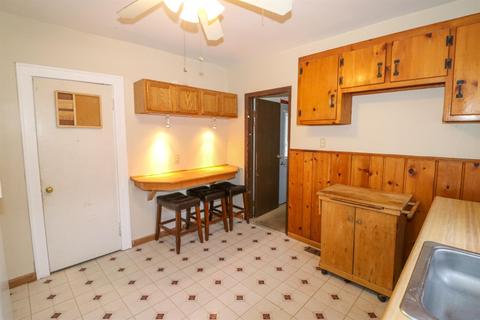 8213 St Clair Ave, Cincinnati, OH 45236 photo 12