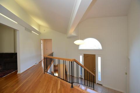 10310 Lochcrest Dr, Cincinnati, OH 45231 photo 19
