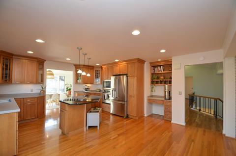 10310 Lochcrest Dr, Cincinnati, OH 45231 photo 9