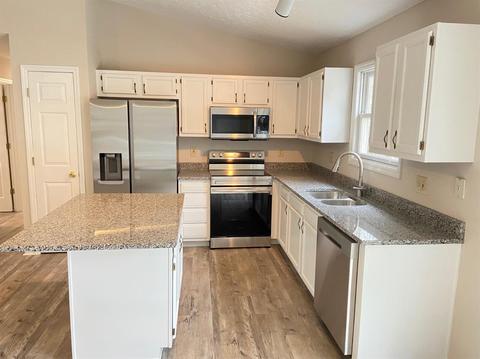 3726 Petoskey Ave, Mariemont, OH 45227 photo 6