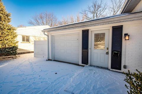 969 Harkin Dr, Forest Park, OH 45240 photo 4
