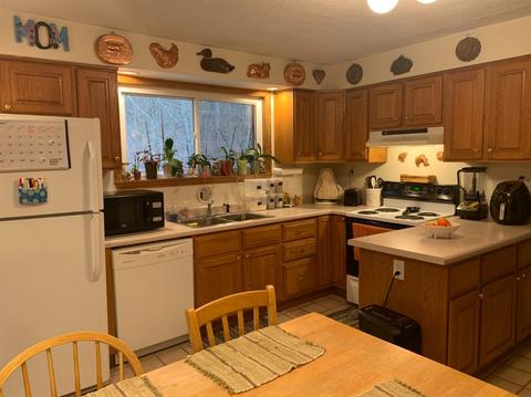 577 Locust Corner Rd, Cincinnati, OH 45245 photo 12
