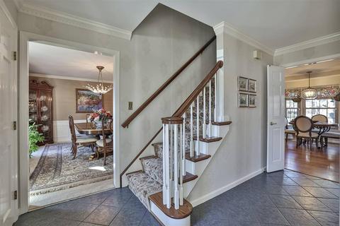 11511 Brattle Ln, Montgomery, OH 45249 photo 4