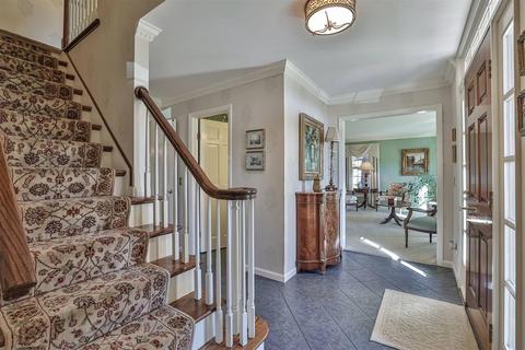 11511 Brattle Ln, Montgomery, OH 45249 photo 3