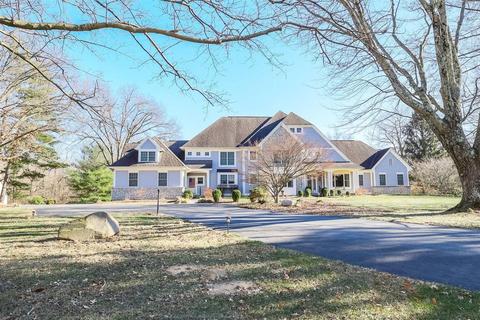 5200 Stone Barn Rd, Cincinnati, OH 45243 photo 2